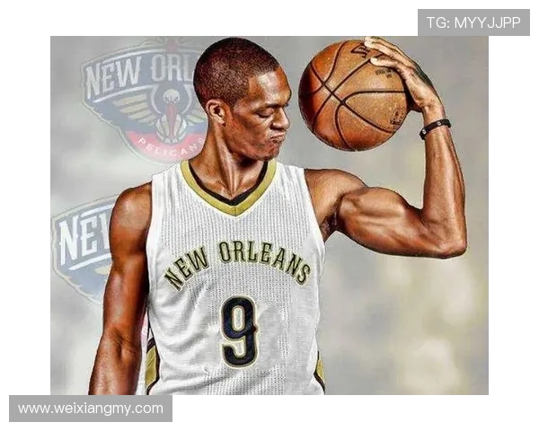 安芬尼西蒙斯谈与马祖拉的默契建立过程及其对球队磨合的积极影响